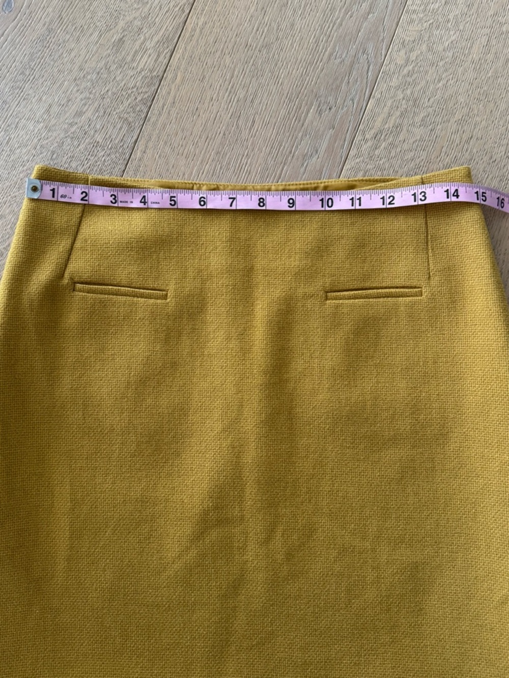 Dalia Collection Wool Blend Vintage Y2K
Mustard Yellow Mini Skirt size 2 - Picture 4 of 8